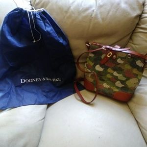Dooney and bourke crossbody bucket bag